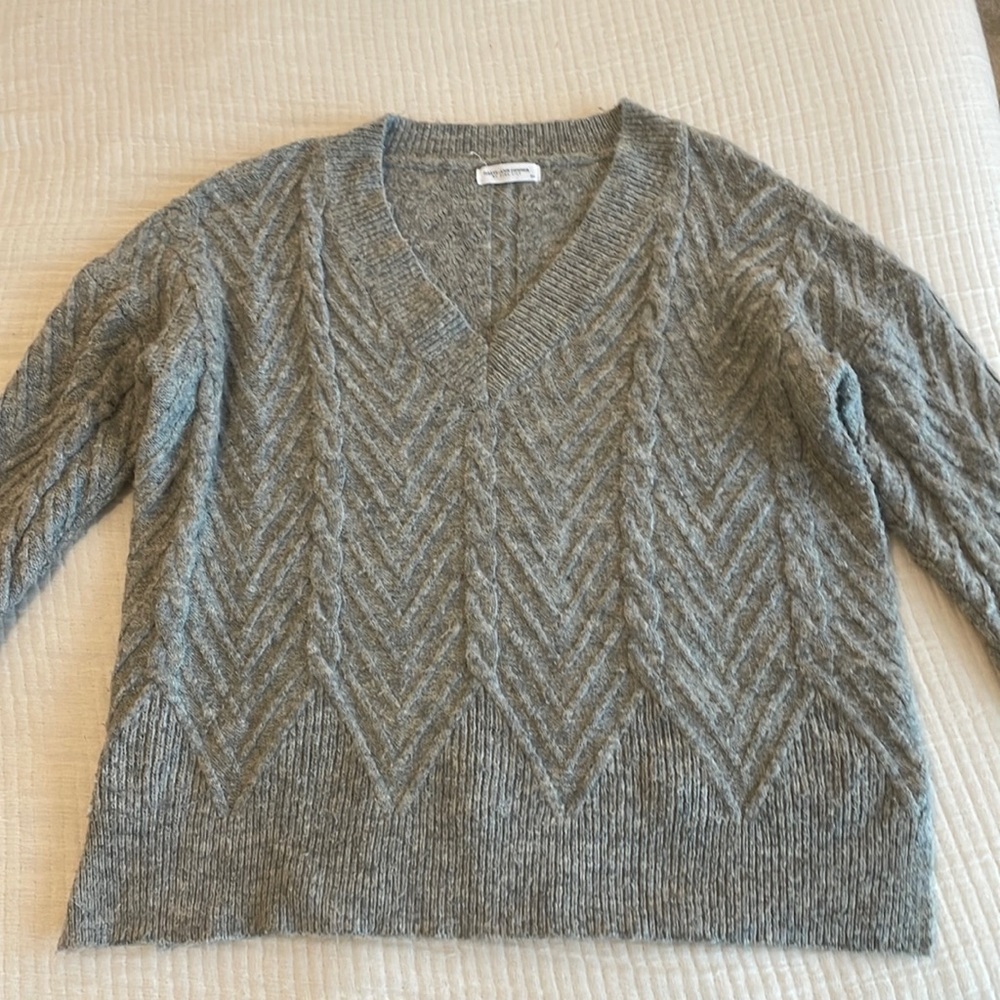 DARYL-ANN DENNER X PINK LILY Elayne Grey Herringbone Textured Sweater